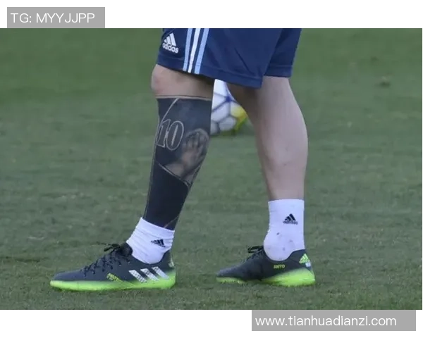 足球明星荷花纹身的深意与文化象征解析